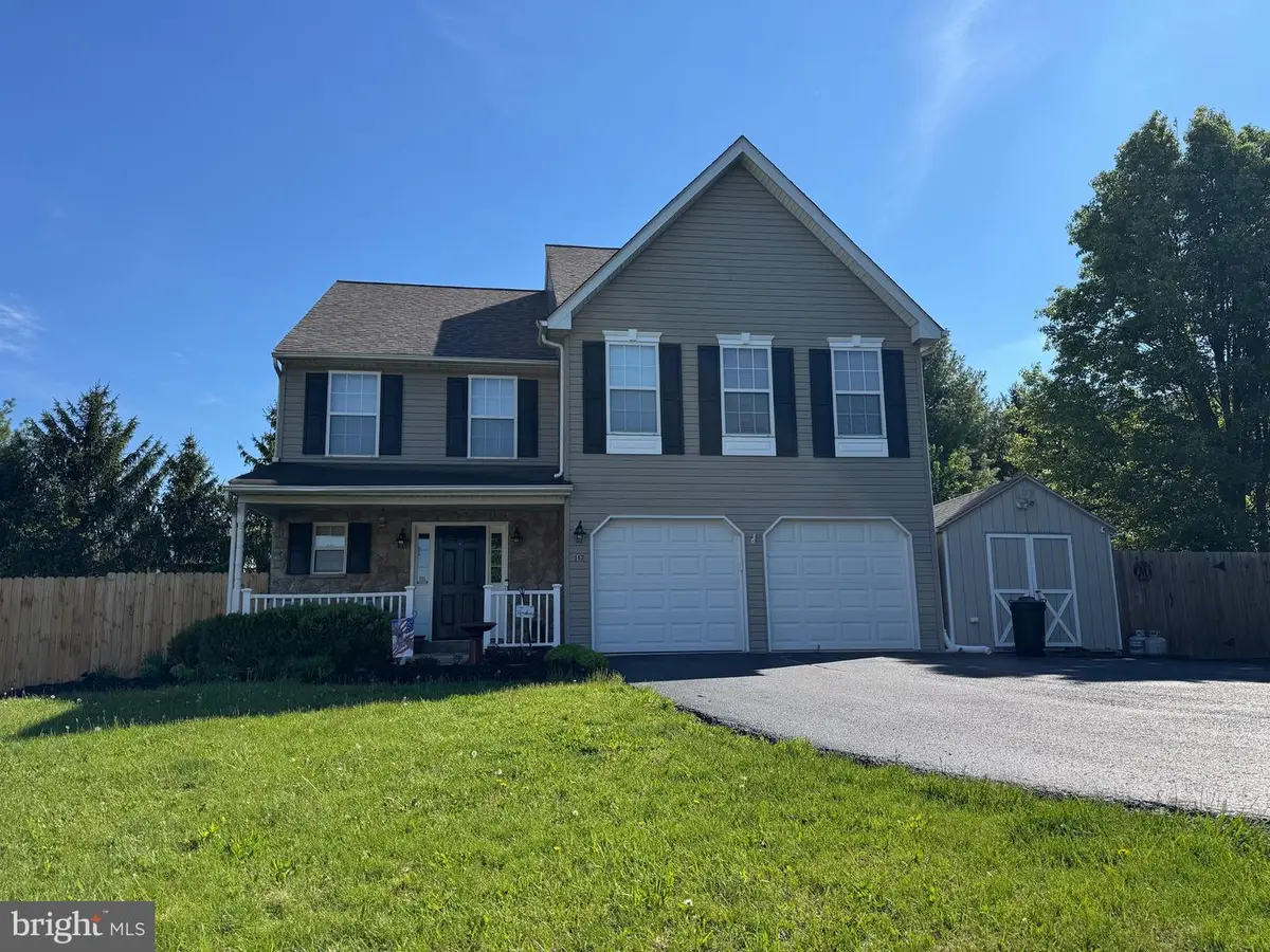 197 W 8th St, Pennsburg, PA 18073 - #1