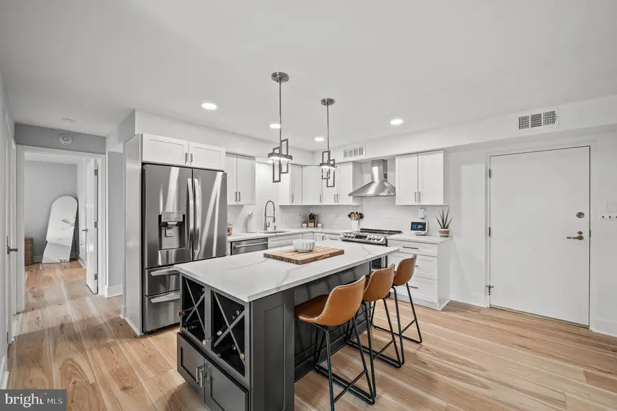 11302 Valley Forge Cir #1302, King Of Prussia, PA 19406 - #3