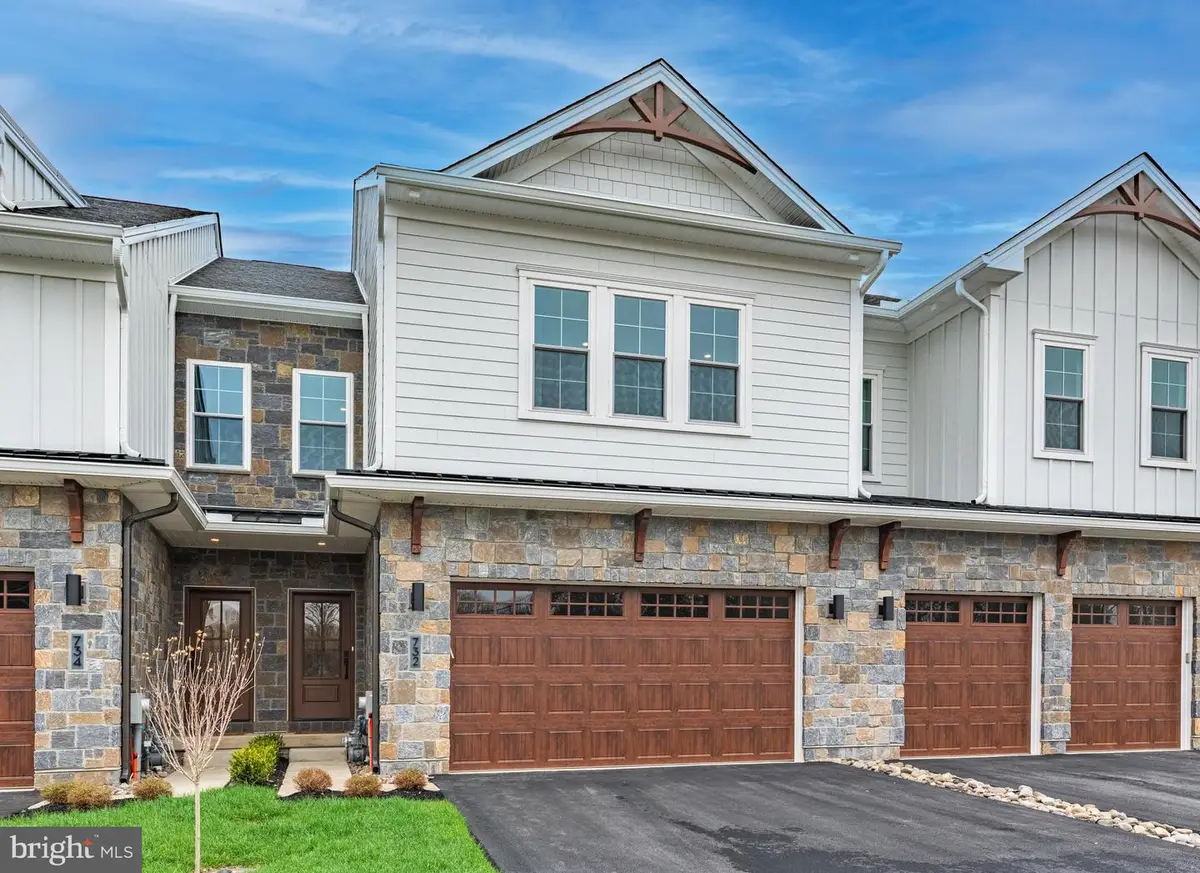 732 Emory Ct, Horsham, PA 19044 - #1