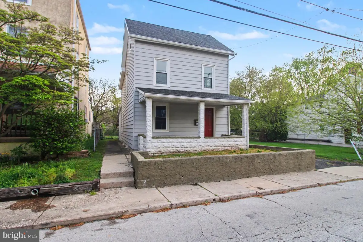 511 East Ave, Glenside, PA 19038 - #1