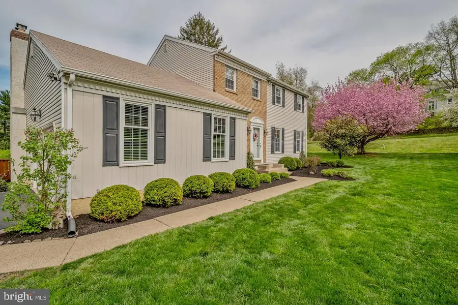 8607 Elliston Dr, Wyndmoor, PA 19038 - #3