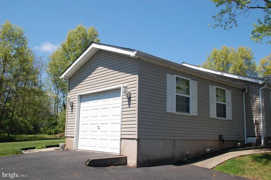 316 Hidden Springs Dr, Souderton, PA 18964 - #3