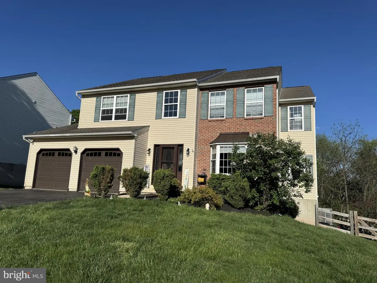 1105 Sun Valley Dr, Royersford, PA 19468 - #1