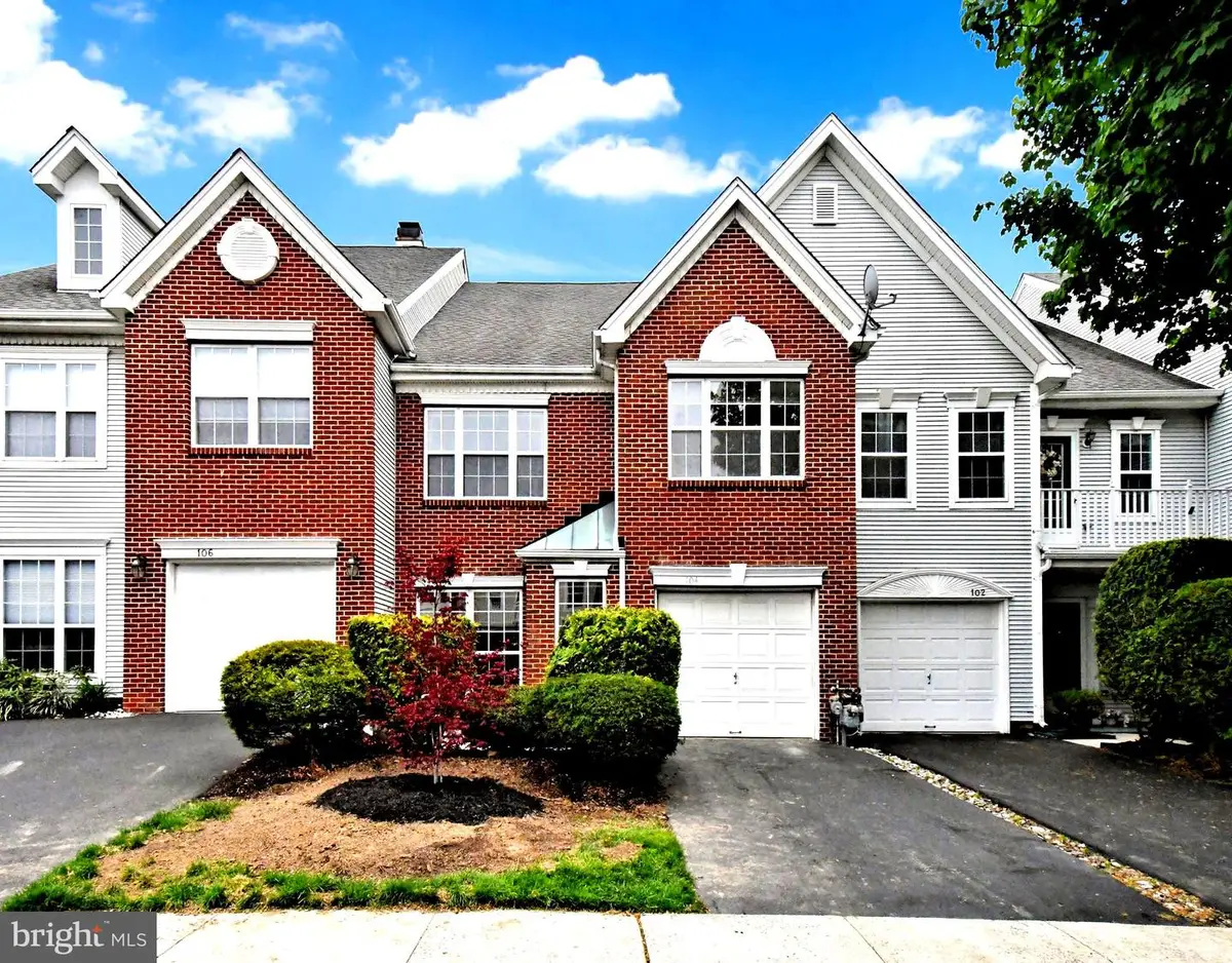 104 Aqueduct Dr, North Wales, PA 19454 - #1