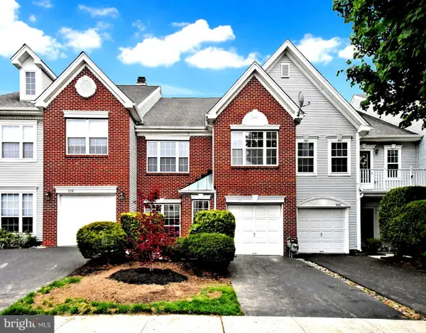 104 Aqueduct Dr, NORTH WALES, PA 19454