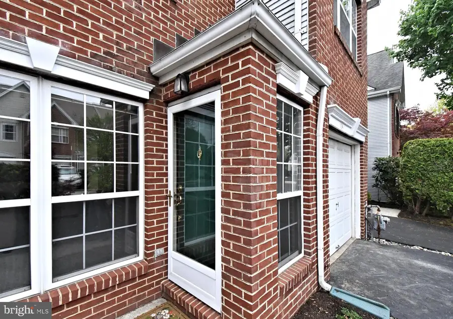 104 Aqueduct Dr, North Wales, PA 19454 - #3