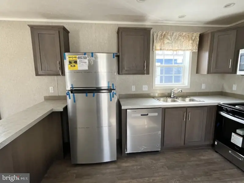 409 Oak Dr, Green Lane, PA 18054 - #3