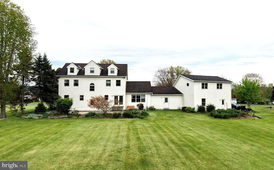 800 Diminjan Ln #, Harleysville, PA 19438 - #3