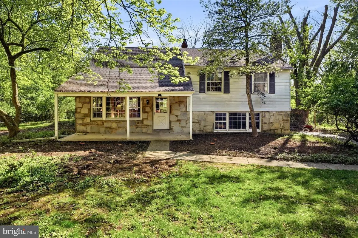 662 Deaver Dr, Blue Bell, PA 19422 - #1