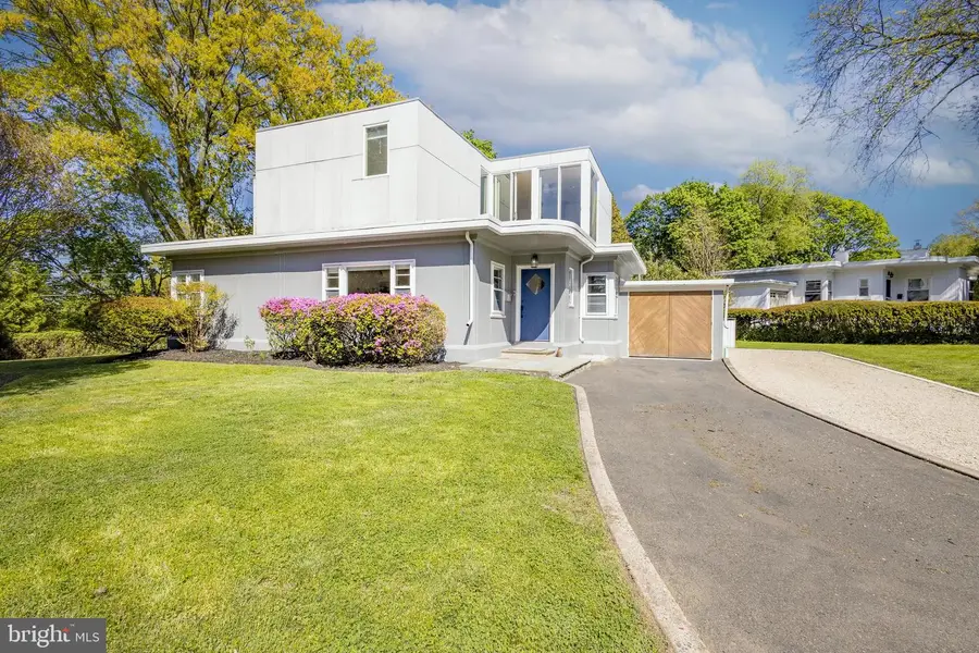 8207 Macarthur Rd, Wyndmoor, PA 19038 - #2