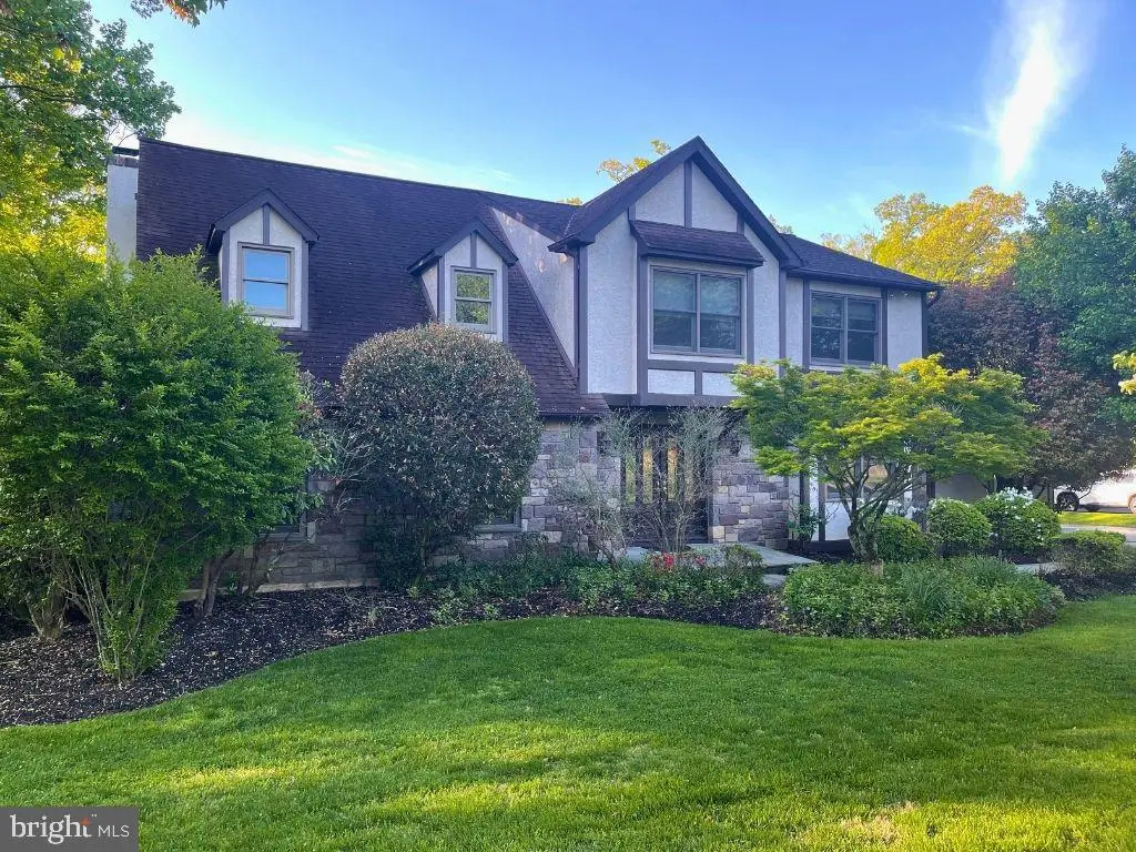6 Locust Way, Lafayette Hill, PA 19444 - #1