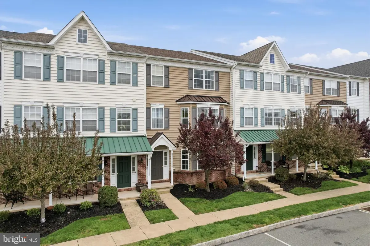 2026 Berkeley Dr, Pennsburg, PA 18073 - #1