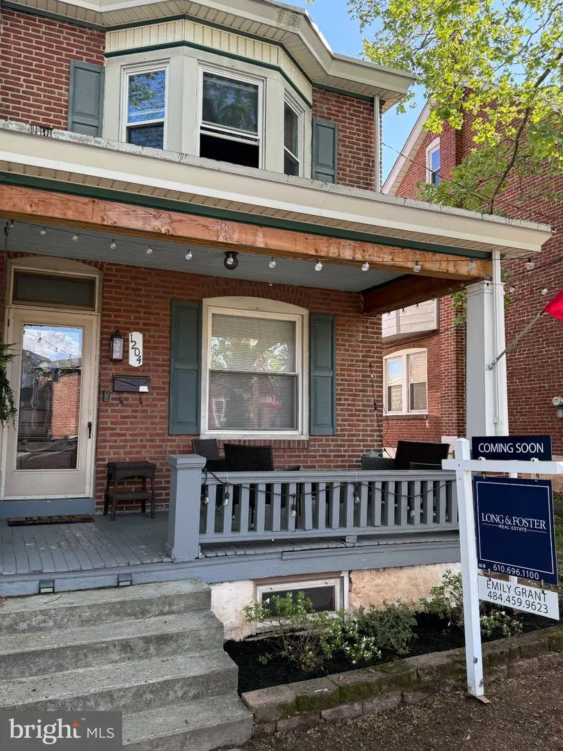 1204 Queen St, Pottstown, PA 19464 - #1