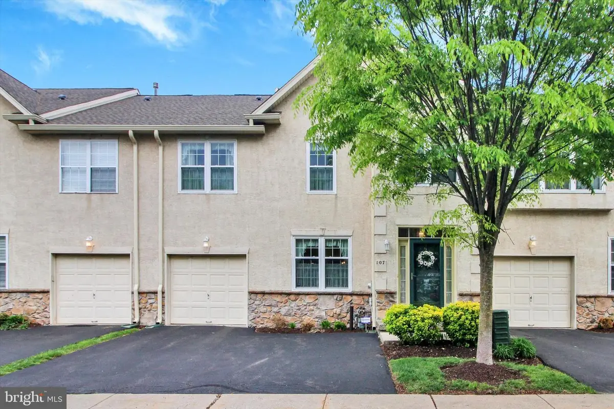 107 Castle Dr, North Wales, PA 19454 - #1