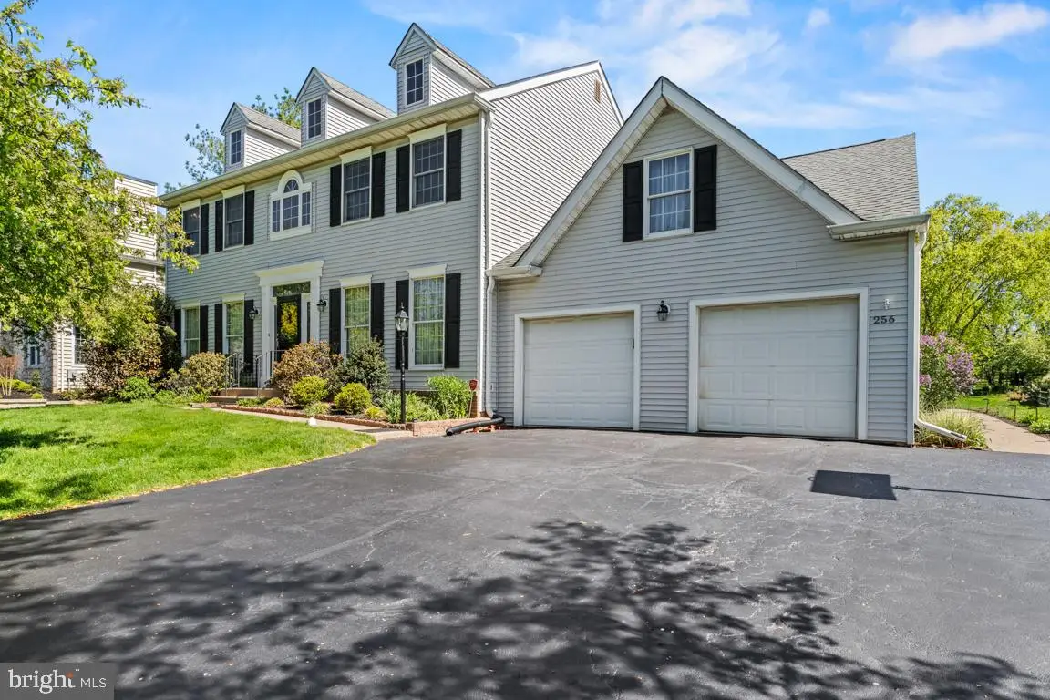 256 Mallard Dr E, North Wales, PA 19454 - #1