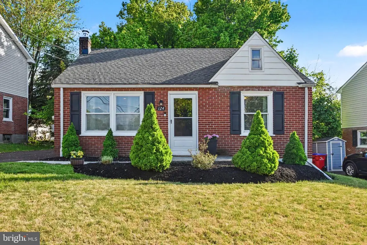 124 West St, Souderton, PA 18964 - #1