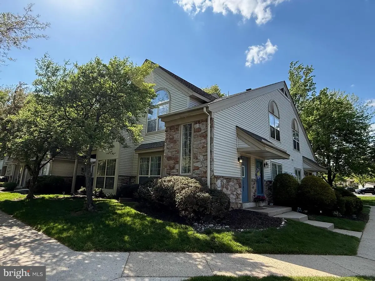 1102 Foxmeadow Dr #condo 1102, Royersford, PA 19468 - #1