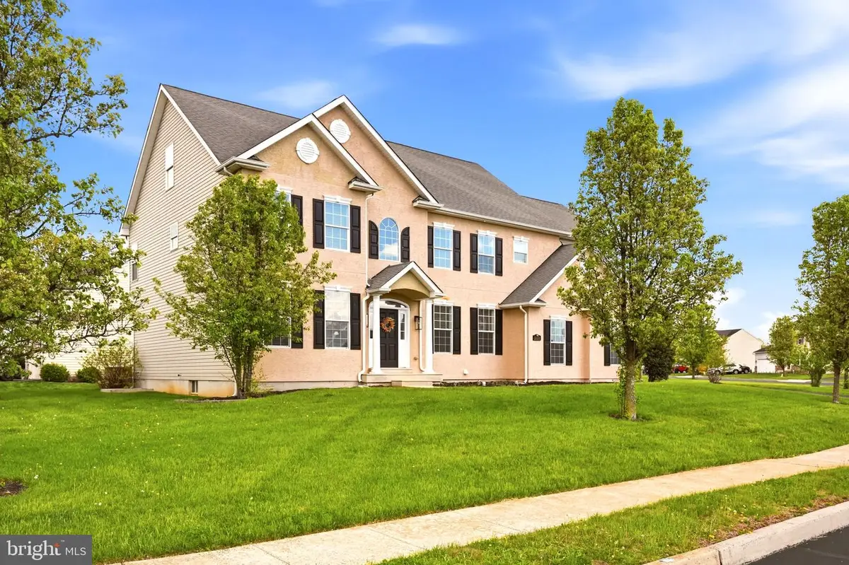 100 Lilac Ln, Gilbertsville, PA 19525 - #1
