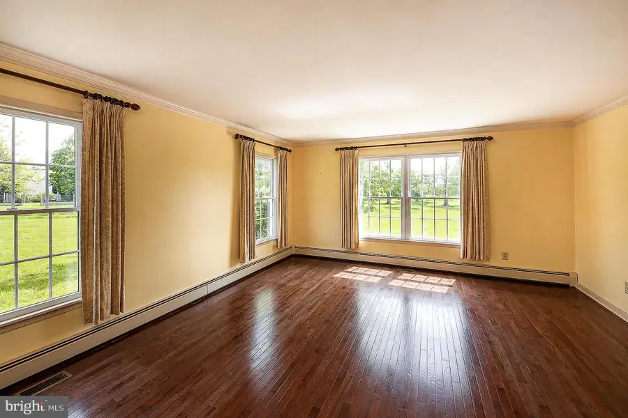 801 Upper Mainland Rd, Harleysville, PA 19438 - #3