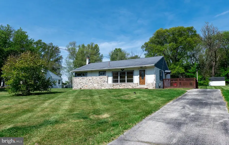 883 Bleim Rd, Pottstown, PA 19464 - #2