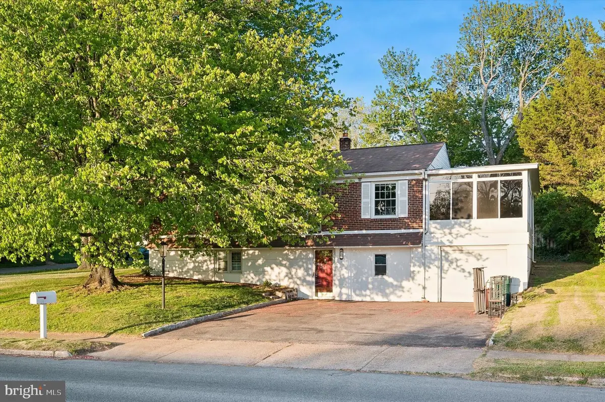 33 Cedar Grove Rd, Conshohocken, PA 19428 - #1