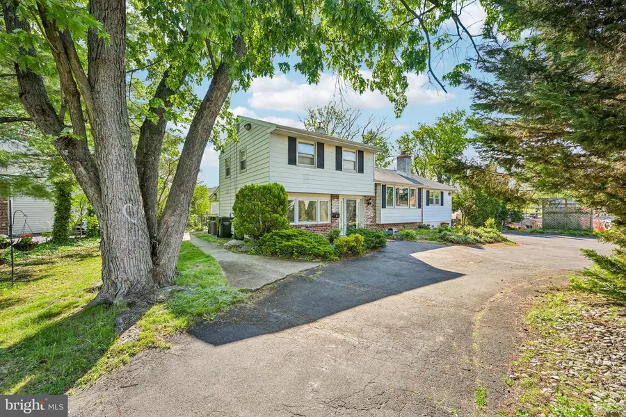 2 Flamingo Rd, Hatboro, PA 19040 - #3