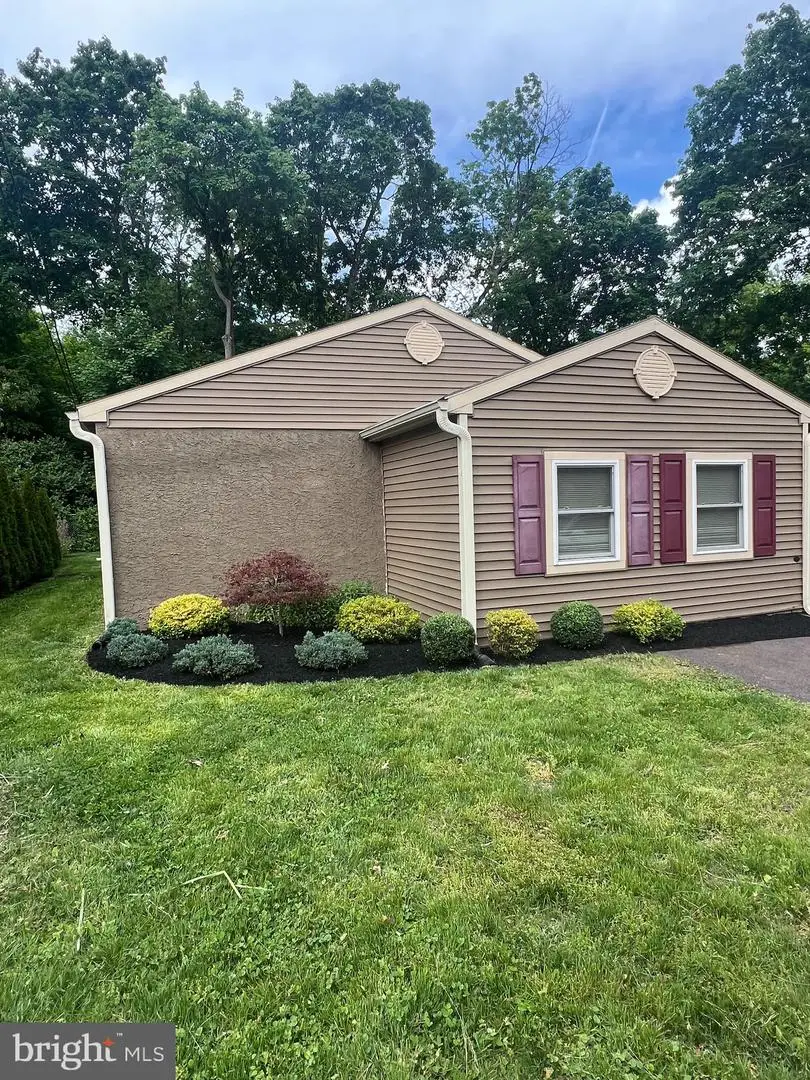 225 S Park Rd, Sanatoga, PA 19464 - #3