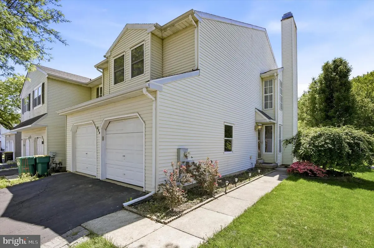210 Red Haven Dr, North Wales, PA 19454 - #1