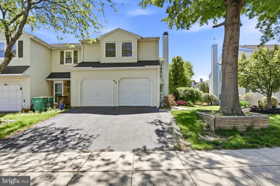 210 Red Haven Dr, North Wales, PA 19454 - #2