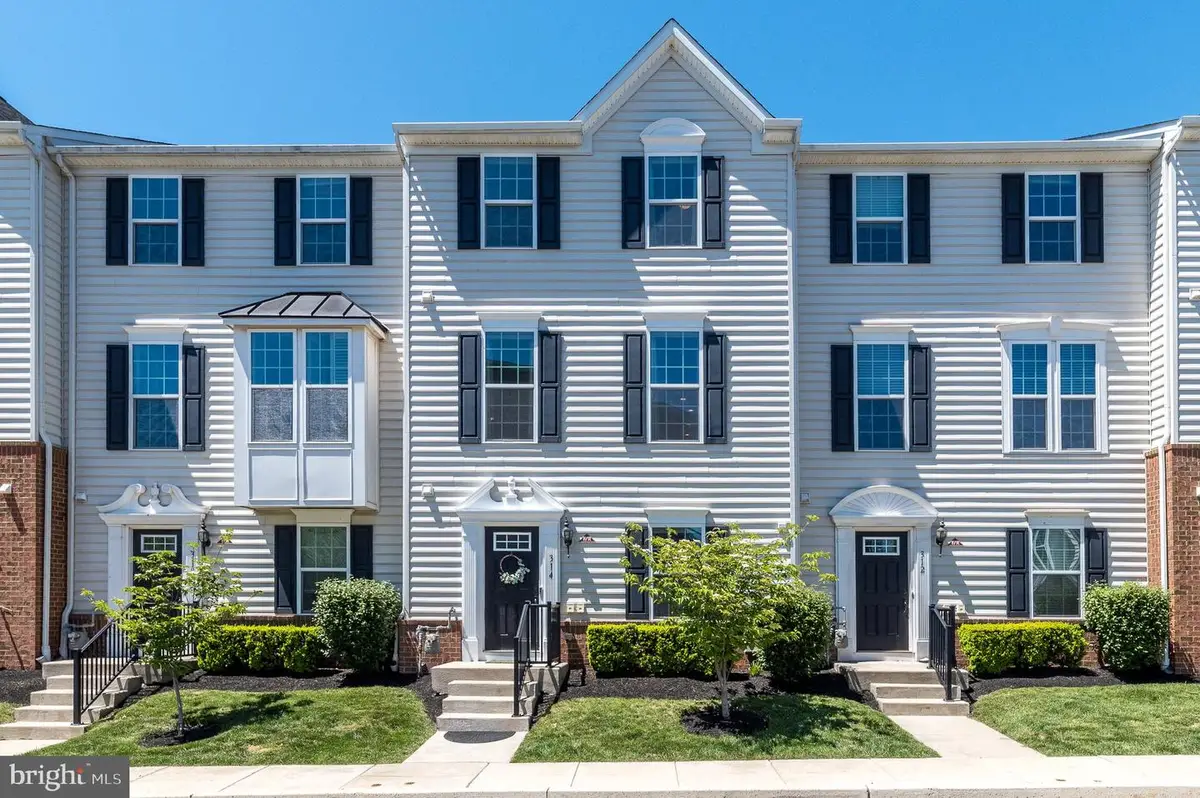 314 Almond Dr, Lansdale, PA 19446 - #1