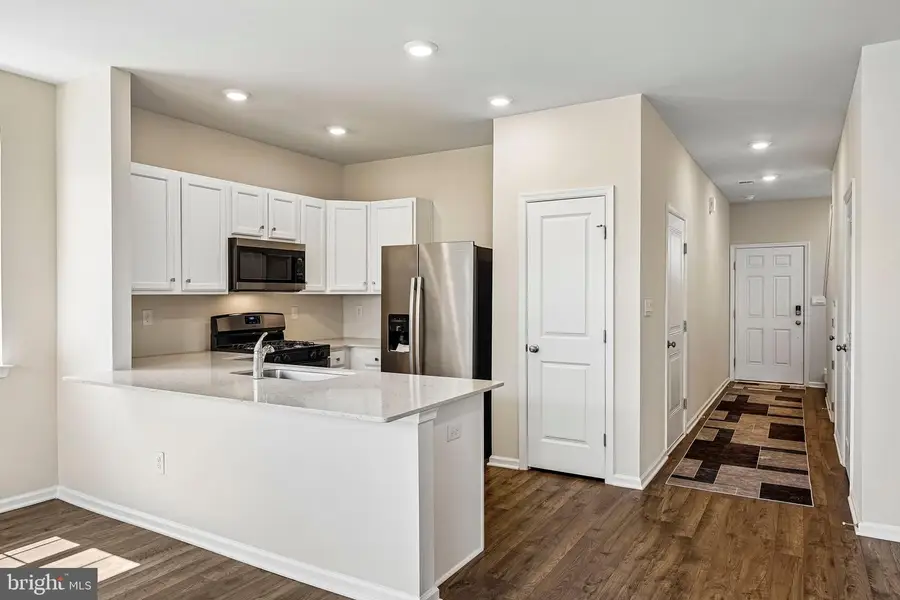 884 Still Waters Ln, Pennsburg, PA 18073 - #2