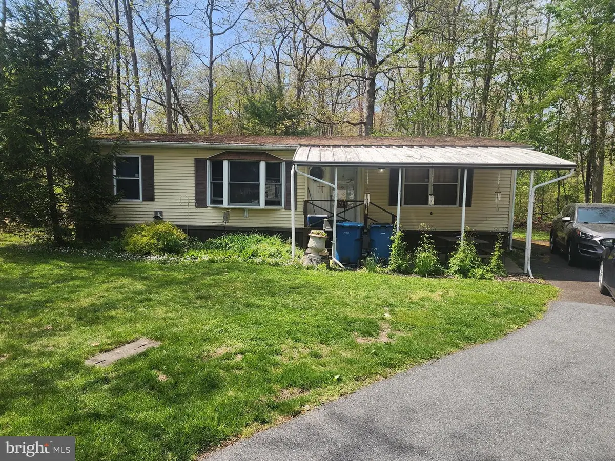 733 Dogwood Dr, Green Lane, PA 18054 - #1