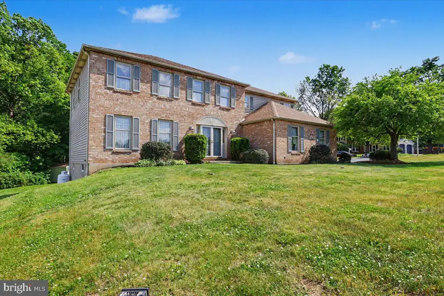 10 Hawk Ct, Gilbertsville, PA 19525 - #2