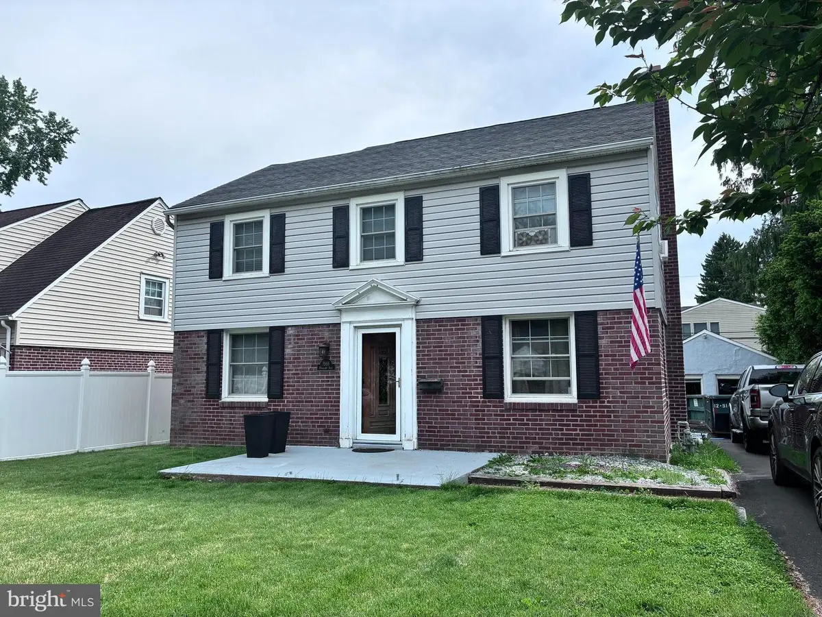 1966 Moreland Rd, Abington, PA 19001 - #1