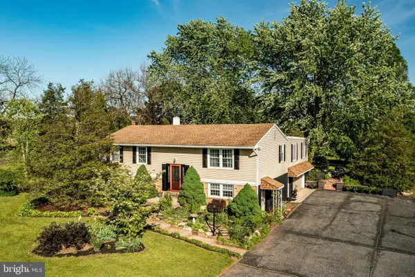 13 Wartman Rd, COLLEGEVILLE, PA 19426