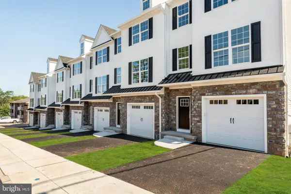 203 W Eighth St, BRIDGEPORT, PA 19405