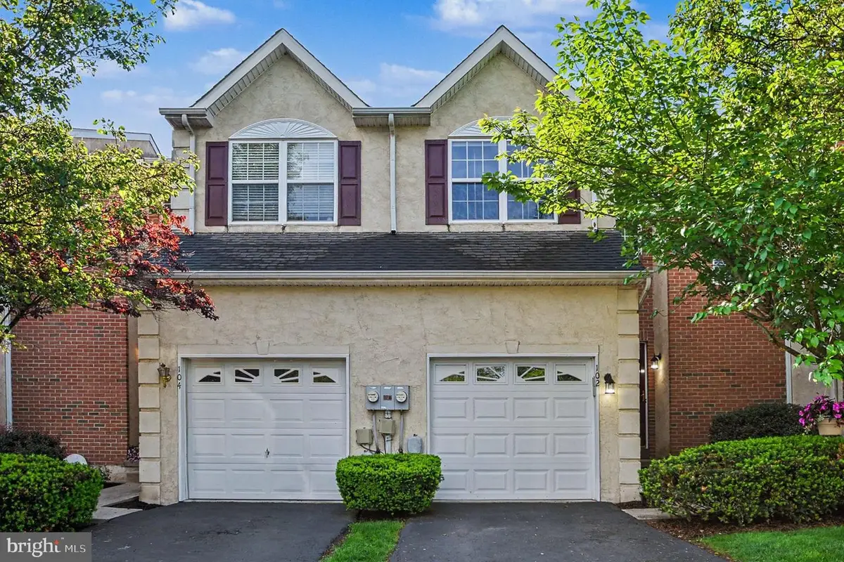 102 Watercrest Dr, Red Hill, PA 18076 - #1