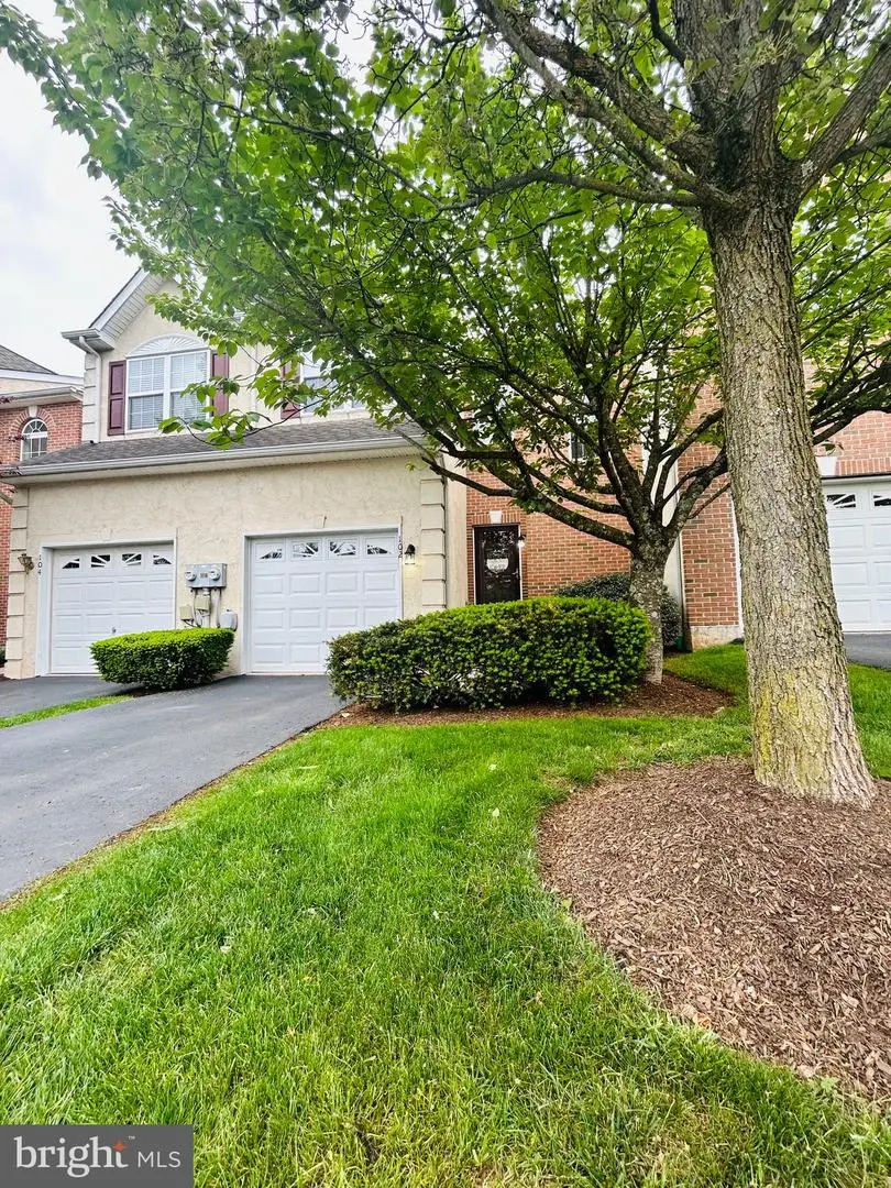 102 Watercrest Dr, Red Hill, PA 18076 - #2