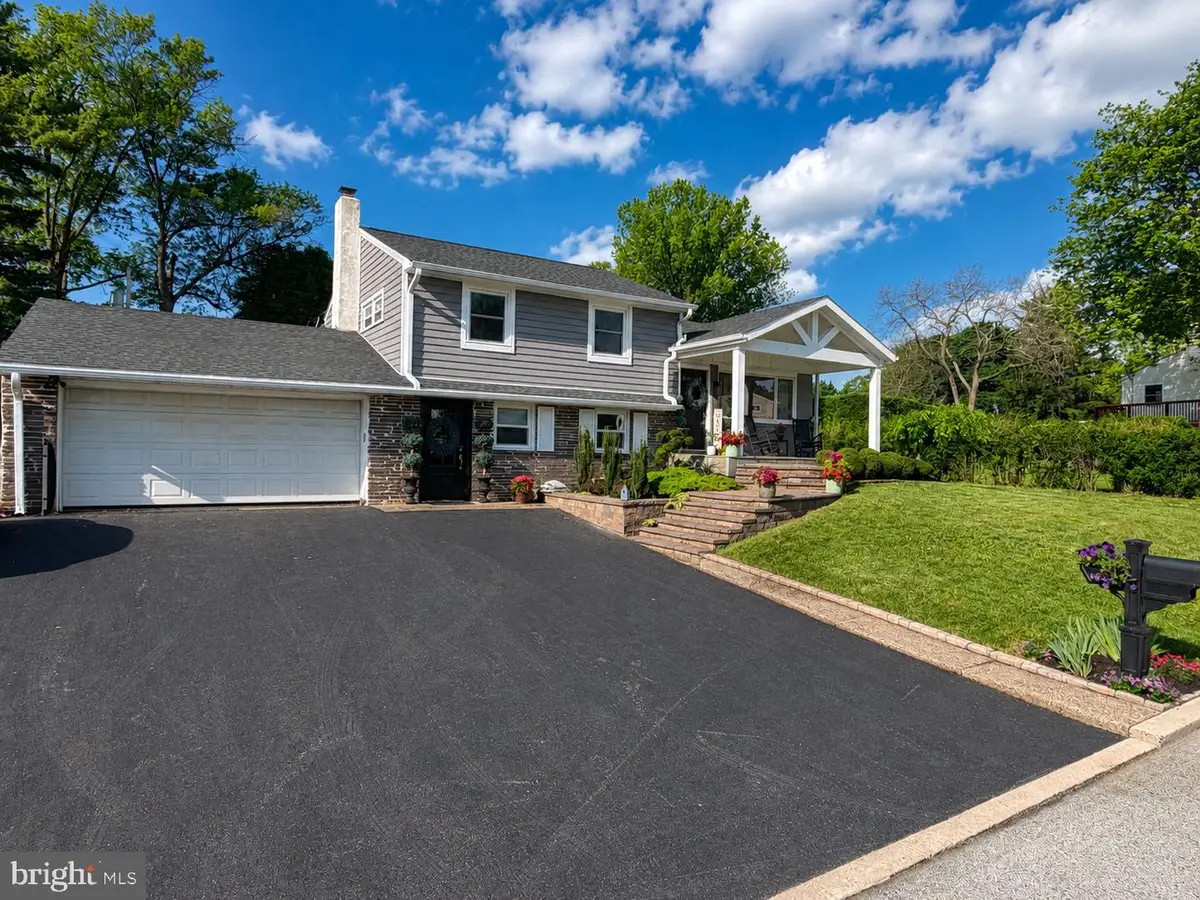 38 Ursinus Ave, Trappe, PA 19426 - #1