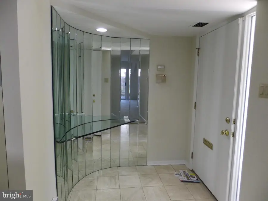 1750 Oakwood Ter #8f, Penn Valley, PA 19072 - #3