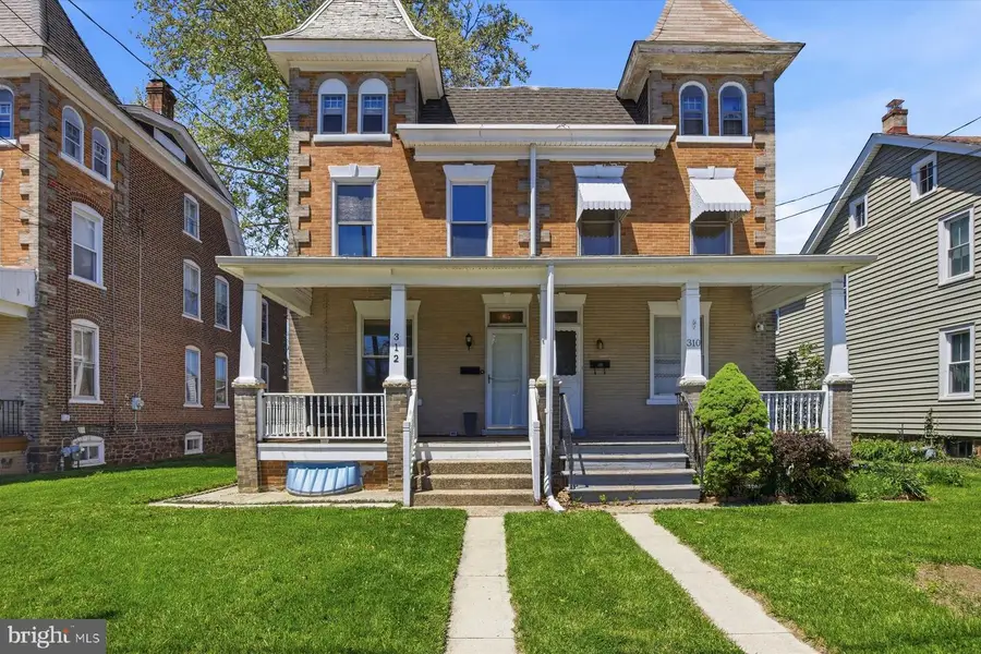 312 W Walnut St, North Wales, PA 19454 - #2