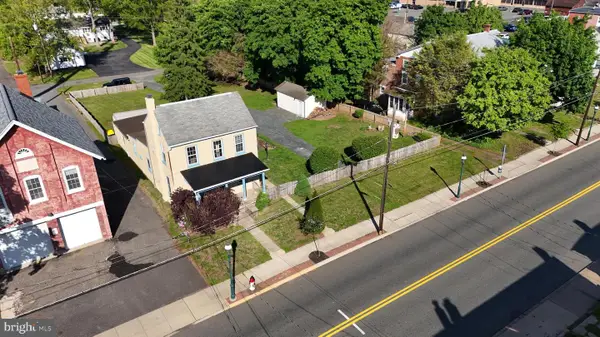 431 Main St, EAST GREENVILLE, PA 18041