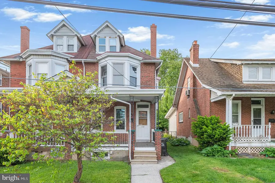 812 Stanbridge St, Norristown, PA 19401 - #2