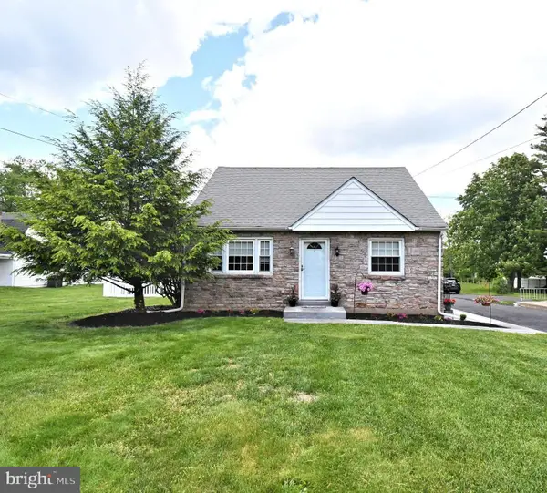 2108 N Line St, LANSDALE, PA 19446
