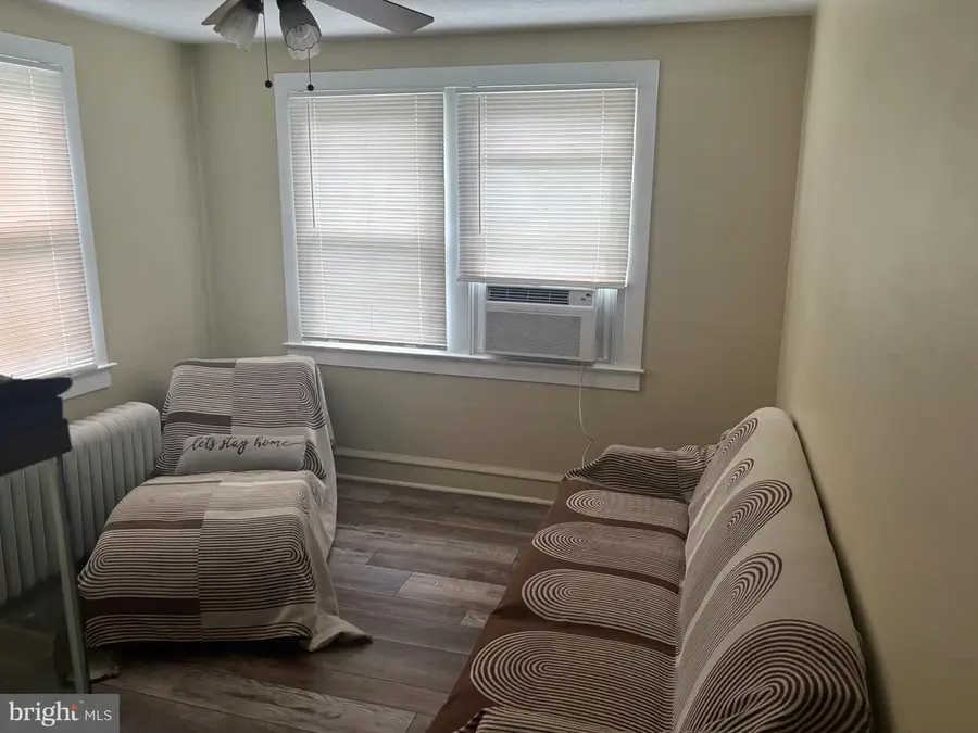 335 E 11th Ave, Conshohocken, PA 19428 - #3