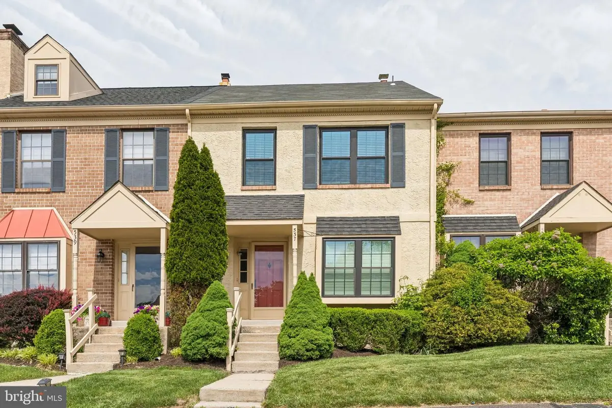 537 Bassett Ln, West Norriton, PA 19403 - #1