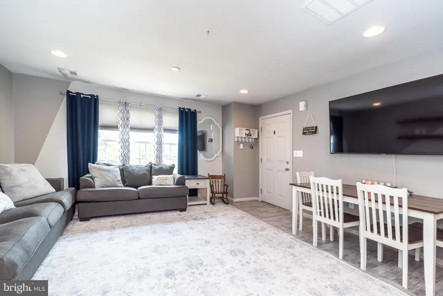 3024 Goshen Dr #90 L, Pennsburg, PA 18073 - #3