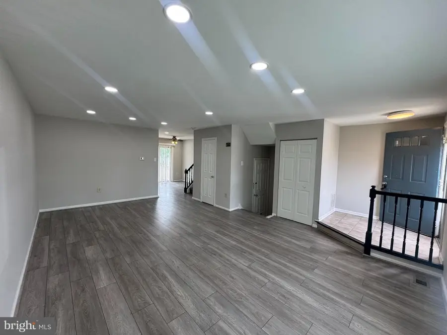 103 Hollytree Ct, Pottstown, PA 19464 - #2
