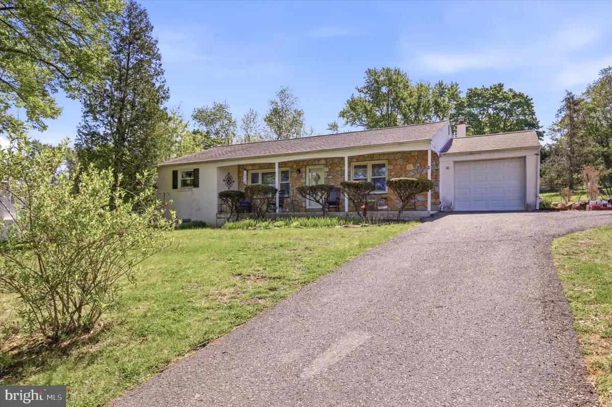 120 Harry Rd, Eagleville, PA 19403 - #1