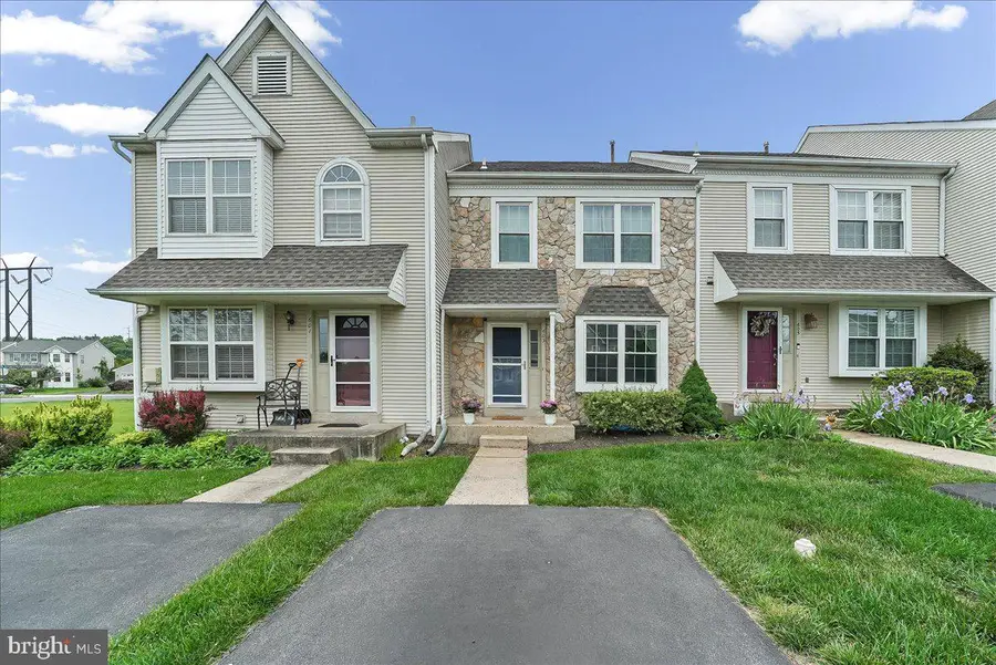 603 Longwood Rd, Collegeville, PA 19426 - #2